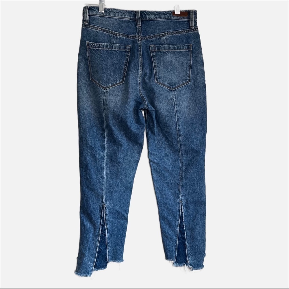 Blank NYC Stagger Raw Hem Straight Leg Cropped Jeans Size 28 - Picture 4 of 13